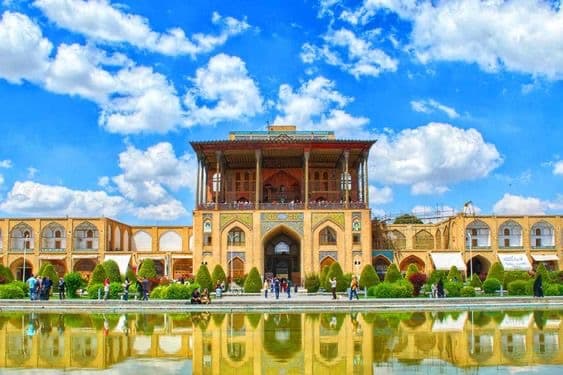 کاخ عالی قاپو