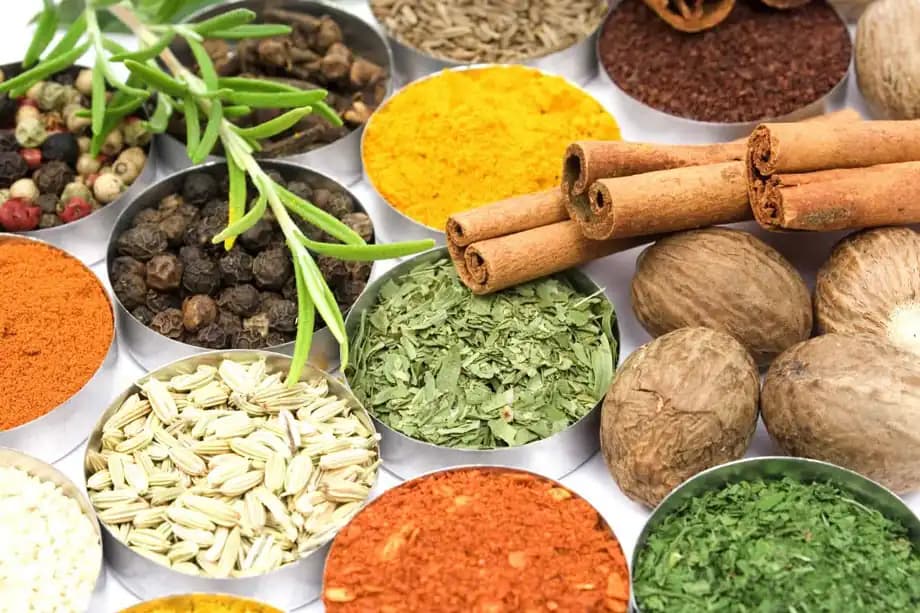 ادویه‌جات محلی