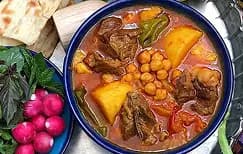 نان و سوغات محلی